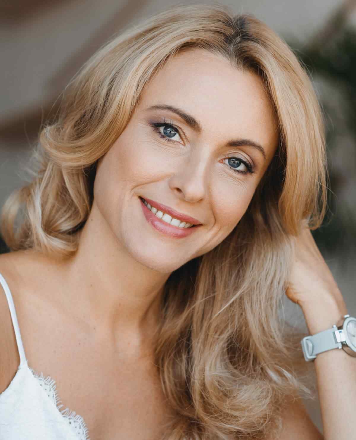 https://ximena-xv.click/wp-content/uploads/2020/12/image_about_us_06.jpg